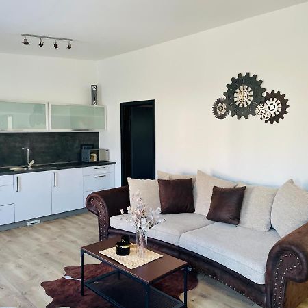 M.F. Lägenhet Znojmo Exteriör bild