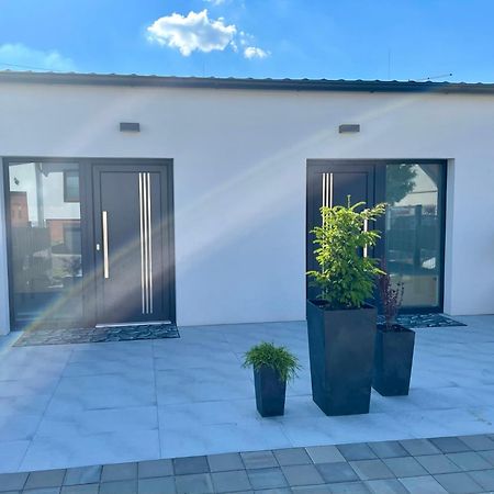 M.F. Lägenhet Znojmo Exteriör bild